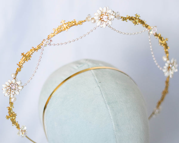 Angelic golden halo crown with pearls