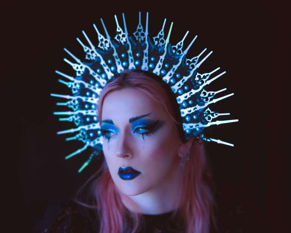 Timeless gothic halo crown