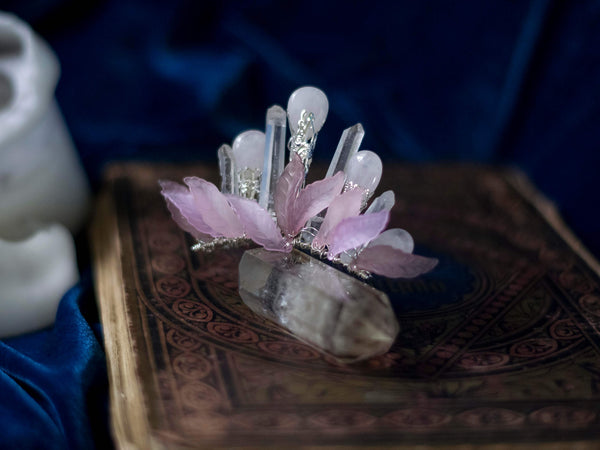 Pink petals and rose quartz mini crystal crown