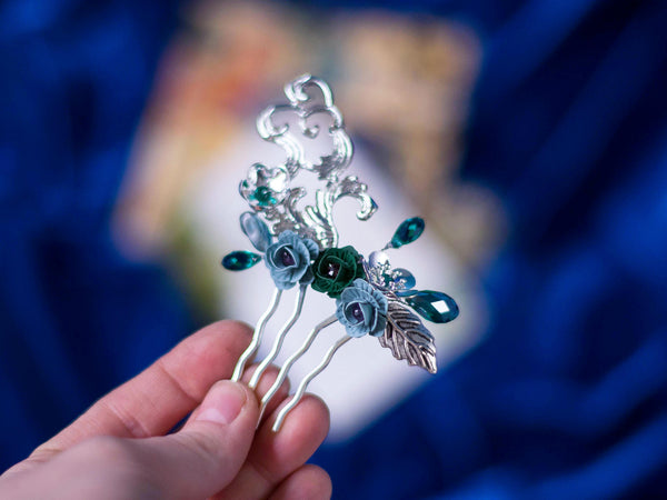 Eostre bridal hair comb with blossoms and crystals